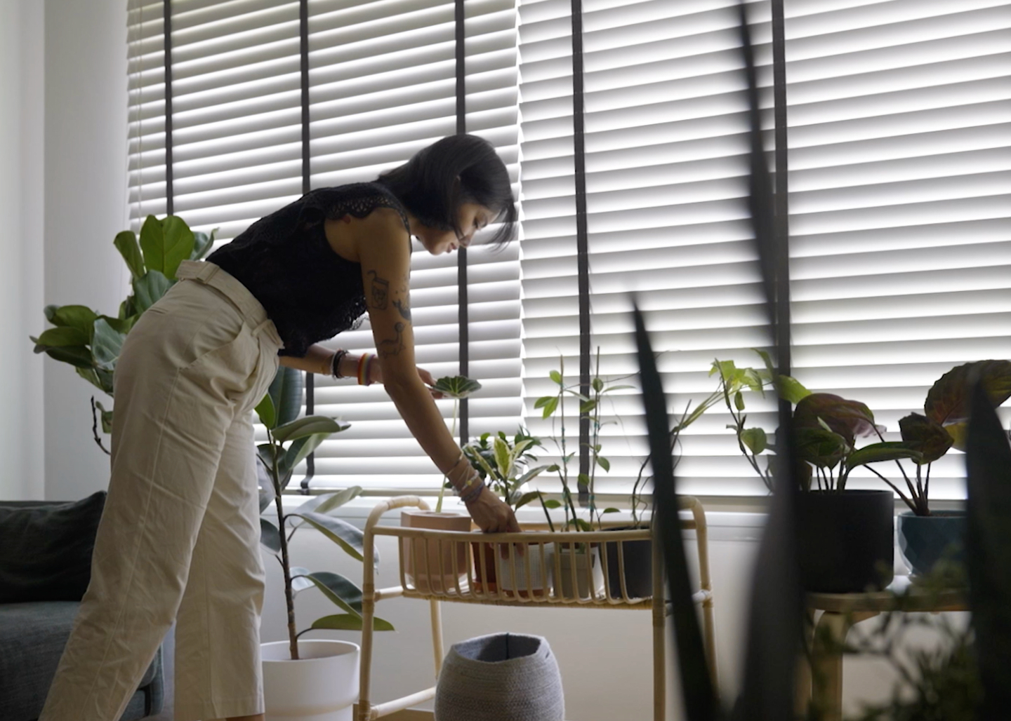 A-Mid-Century-Jungalow-Home-Makeover-For-This-Plant-Lover